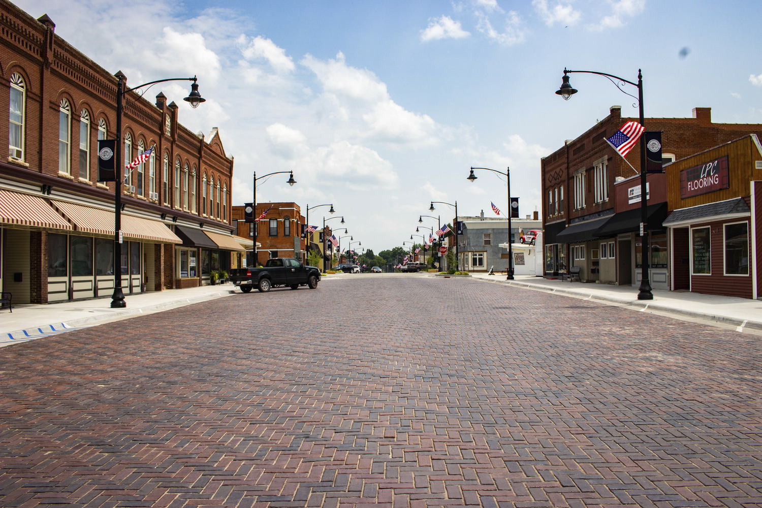 Street view of downtown La Porte City, IA